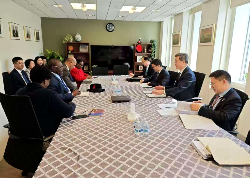 XM平台官网:蓝佛安:中方主张通过平等对话协商解决贸易和关税争议(图2)